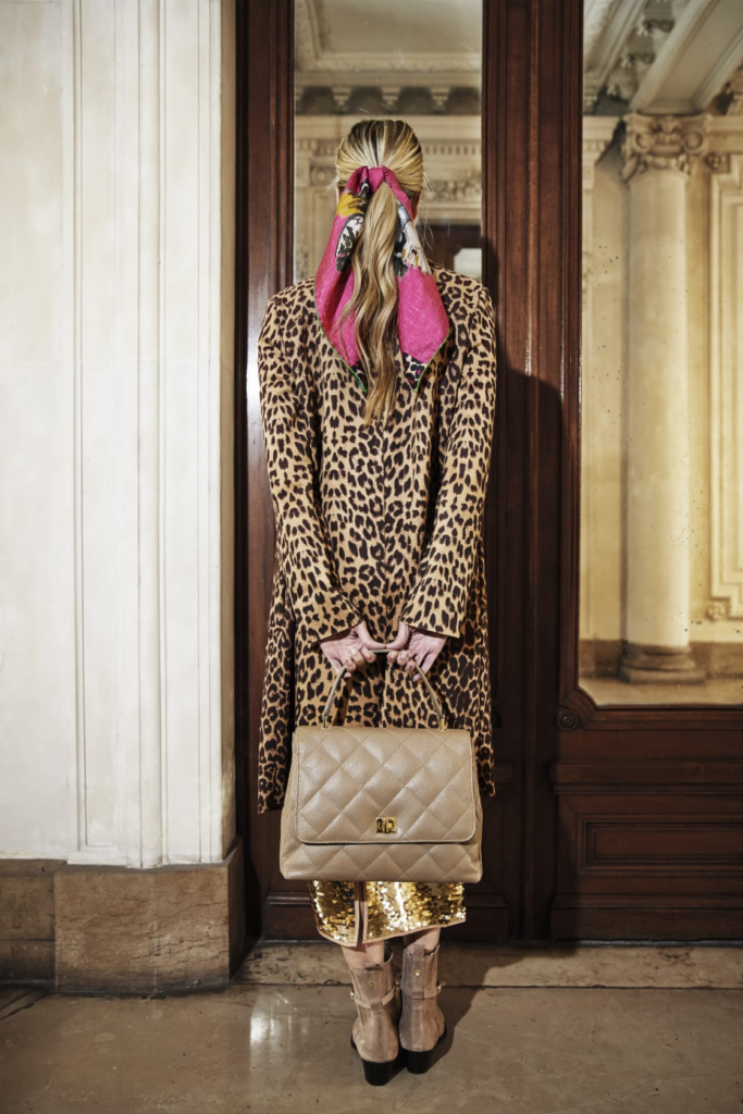 JIL Shopping Bag